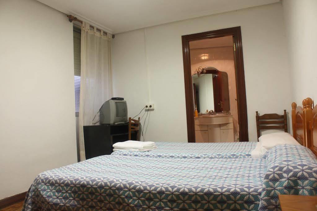 Hostal Temino Burgo Esterno foto