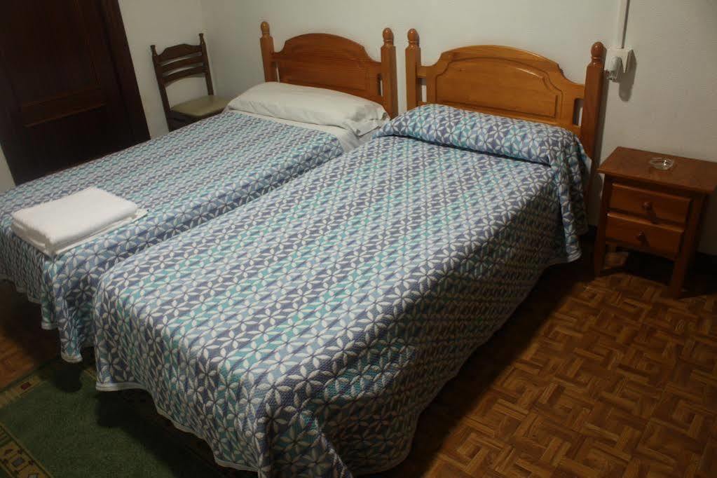 Hostal Temino Burgo Esterno foto